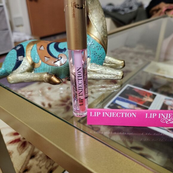 Too Faced Lip Injection Extreme Lip Plumper - Picture 2 of 3